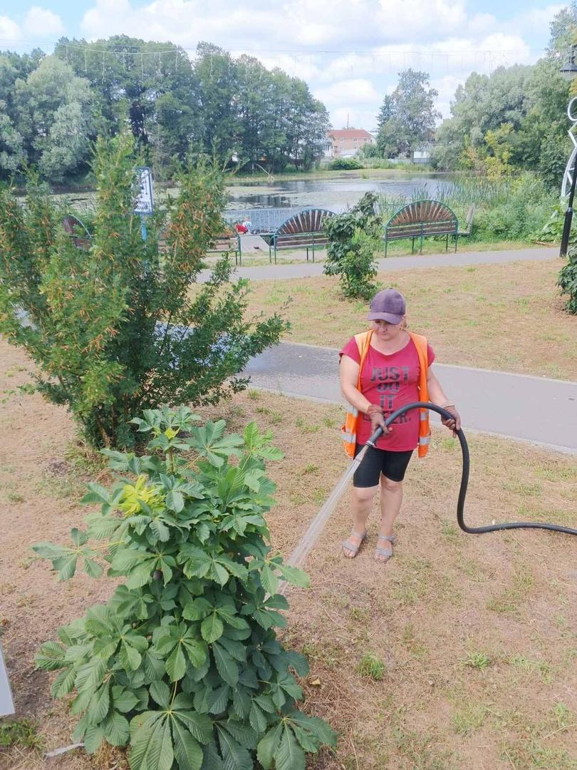 Ведётся очистка дорог и городских территорий.