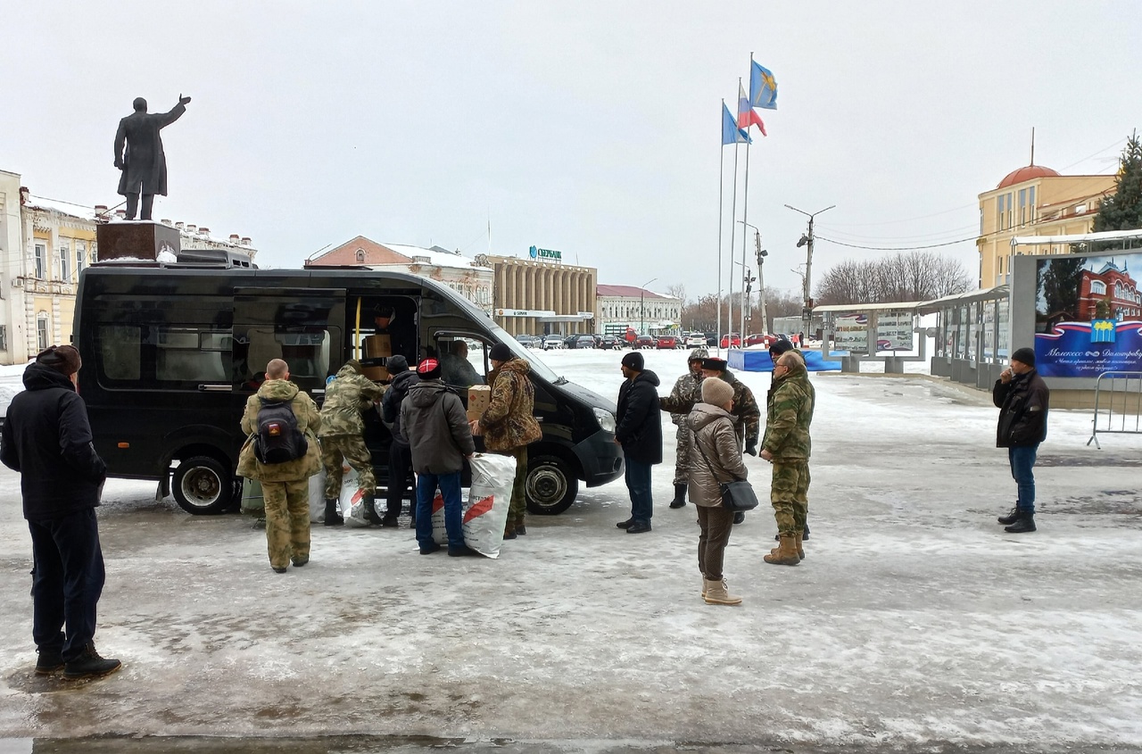 Димитровградские добровольцы отправились в Рощинское.