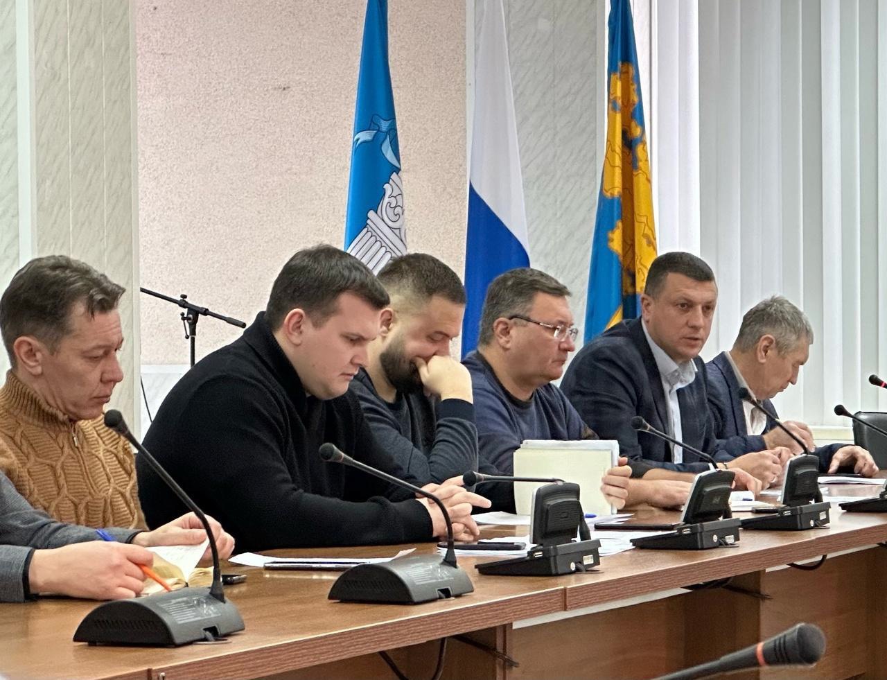 В среду 6 декабря председатель Комитета по ЖКК Сергей Долганов провел очередное заседание штаба.