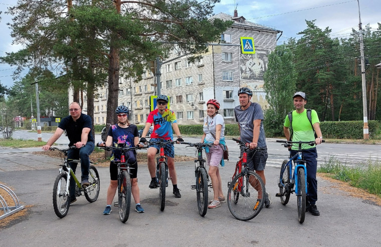 Велопрогулка с главой города Андреем Большаковым. Велопрогулка с главой города Андреем Большаковым.