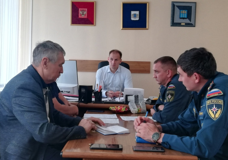 Подведены итоги осенней проверки состояния источников противопожарного водоснабжения, расположенных на территории города. Подведены итоги осенней проверки состояния источников противопожарного водоснабжения, расположенных на территории города.