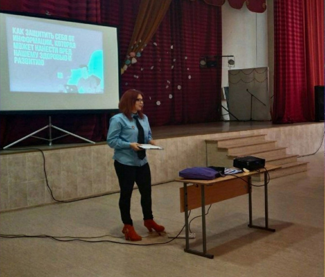 Единый день безопасности: Комитет по делам молодёжи провёл встречи в учебных заведениях. Единый день безопасности: Комитет по делам молодёжи провёл встречи в учебных заведениях.