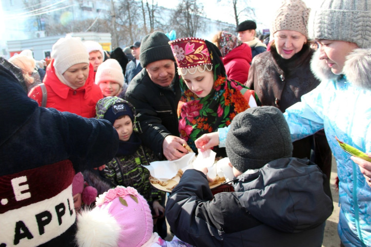 Началась подготовка к Масленице. Началась подготовка к Масленице.