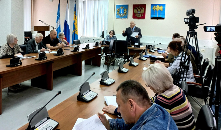 Совет ветеранов помогает бойцам СВО. Совет ветеранов помогает бойцам СВО.