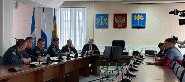 Морозы, пожары, тонкий лёд и порыв водовода. Морозы, пожары, тонкий лёд и порыв водовода.
