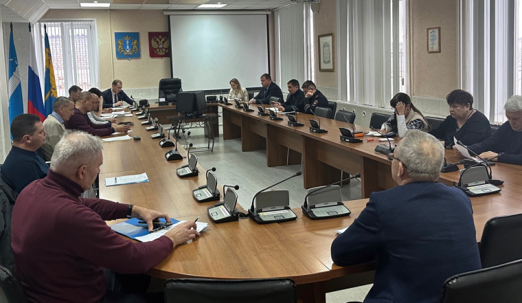 На транспортной комиссии 16 января обсудили обустройство пешеходных переходов. На транспортной комиссии 16 января обсудили обустройство пешеходных переходов.