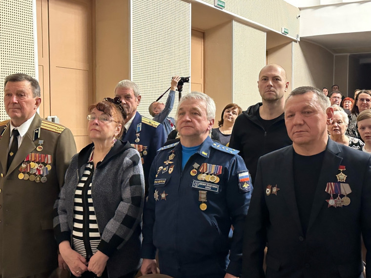 Городской торжественный вечер "Россия - родина настоящих героев ", посвященный Дню защитника Отечества, прошёл в ЦКиД "Восход". Городской торжественный вечер "Россия - родина настоящих героев ", посвященный Дню защитника Отечества, прошёл в ЦКиД "Восход".
