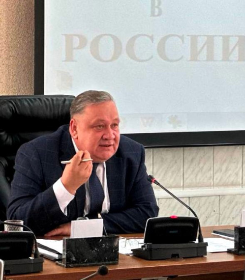 На аппаратном совещании в администрации города рассмотрели актуальные вопросы, глава города Сергей Сандрюков дал структурным подразделениям ряд поручений на ближайшее время и на перспективу.. На аппаратном совещании в администрации города рассмотрели актуальные вопросы, глава города Сергей Сандрюков дал структурным подразделениям ряд поручений на ближайшее время и на перспективу..