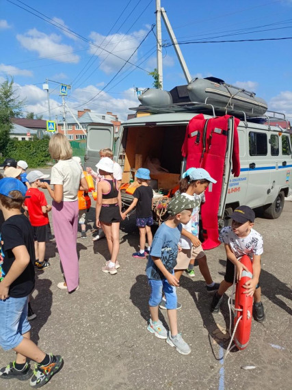 Спасателями управления гражданской защиты ежедневно проводятся профилактические рейды. Спасателями управления гражданской защиты ежедневно проводятся профилактические рейды.