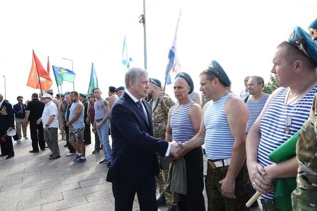Алексей Русских в День ВДВ передал на СВО очередную партию гуманитарного груза. Алексей Русских в День ВДВ передал на СВО очередную партию гуманитарного груза.