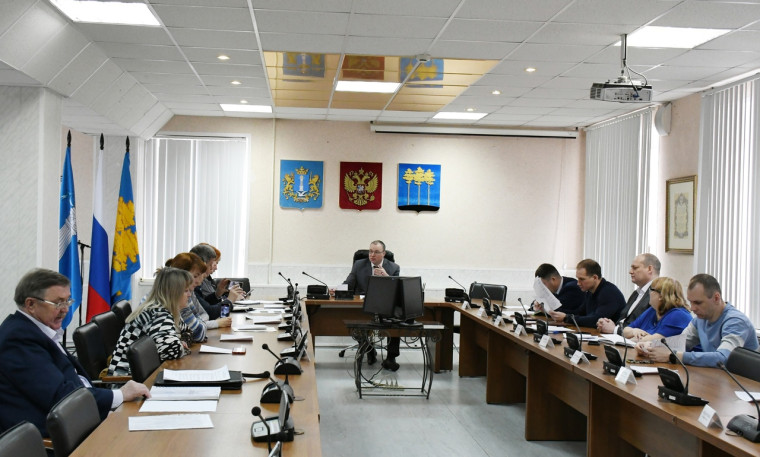 Глава города Андрей Большаков встретился с активом многодетных семей. Глава города Андрей Большаков встретился с активом многодетных семей.