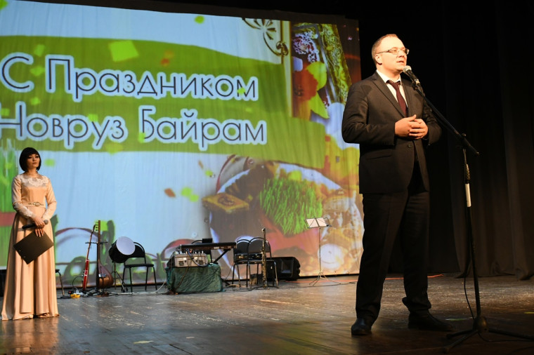 21 марта в ЦКиД "Восход" прошёл праздник Навруз, организованный национально-культурной автономией Димитровграда при поддержке администрации города. 21 марта в ЦКиД "Восход" прошёл праздник Навруз, организованный национально-культурной автономией Димитровграда при поддержке администрации города.