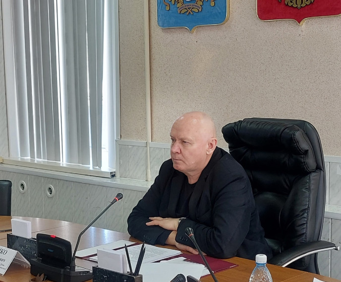 На заседании профильных комитетов Городской Думы руководители структурных подразделений администрации города отчитались о работе в 2022 году и планах на 2023 год. На заседании профильных комитетов Городской Думы руководители структурных подразделений администрации города отчитались о работе в 2022 году и планах на 2023 год.