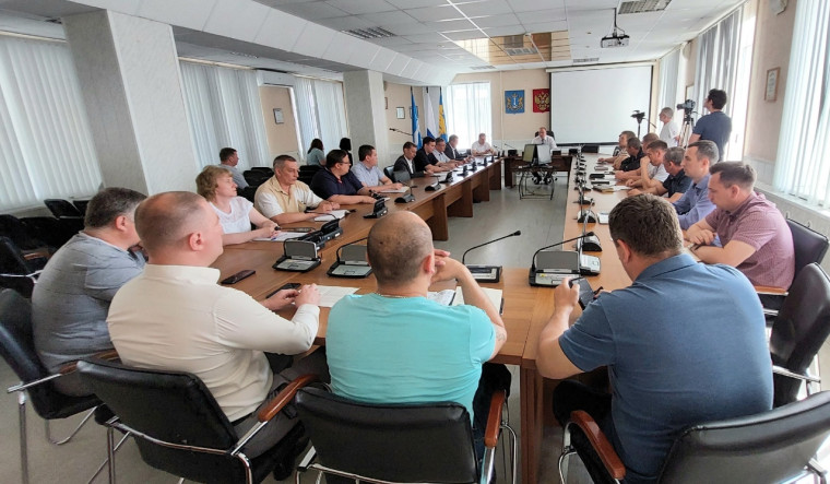 На штабе по ЖКХ: благоустройство, подготовка городских территорий к празднованию 325-летия Димитровграда, подготовка к следующему отопительному сезону. На штабе по ЖКХ: благоустройство, подготовка городских территорий к празднованию 325-летия Димитровграда, подготовка к следующему отопительному сезону.