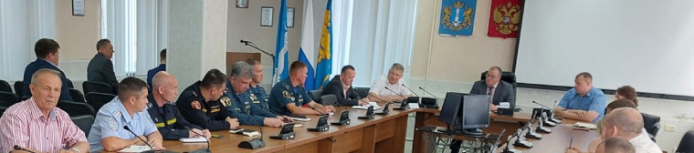 В администрации города прошло заседание антитеррористической комиссии Димитровграда, в котором принял участие руководитель аппарата антитеррористической комиссии Ульяновской области Игорь Алексеевич Шибалов.. В администрации города прошло заседание антитеррористической комиссии Димитровграда, в котором принял участие руководитель аппарата антитеррористической комиссии Ульяновской области Игорь Алексеевич Шибалов..
