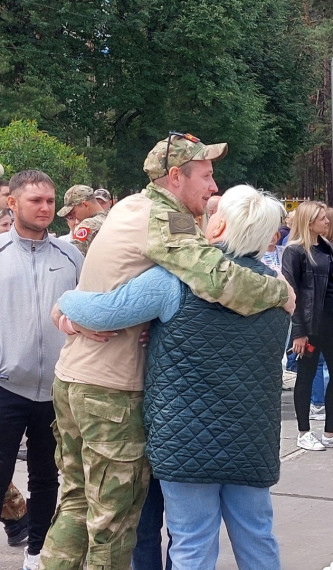 Димитровградские бойцы возвращаются из отпуска в зону СВО.