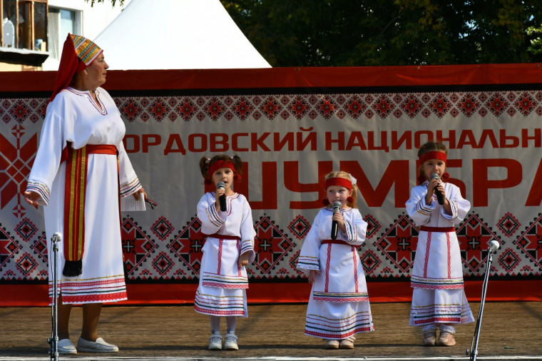 Весёлый мордовский праздник Шумбрат впервые прошёл в Димитровграде.