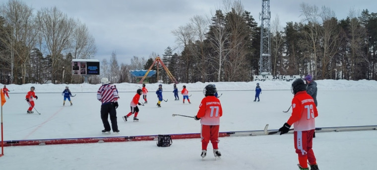 Новости спорта с 4 по 10 марта: лыжные гонки, хоккей с мячом, плавание.