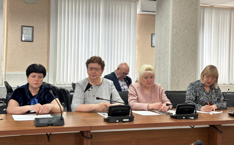 На заседании Общественной палаты Димитровграда рассмотрены вопросы подготовки ко Дню Победы.