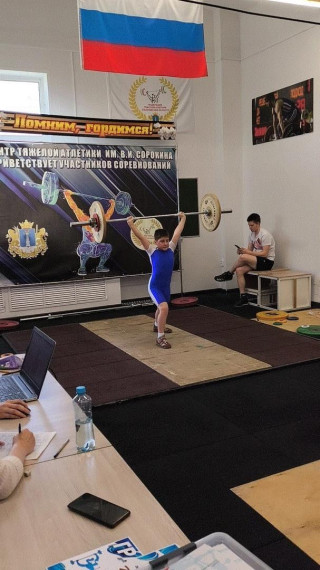 4 мая в Солдатской Ташле проходило Первенство Ульяновской области по тяжелой атлетике.