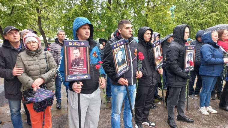 Прошёл митинг у мемориального комплекса рядом с ДААЗом..