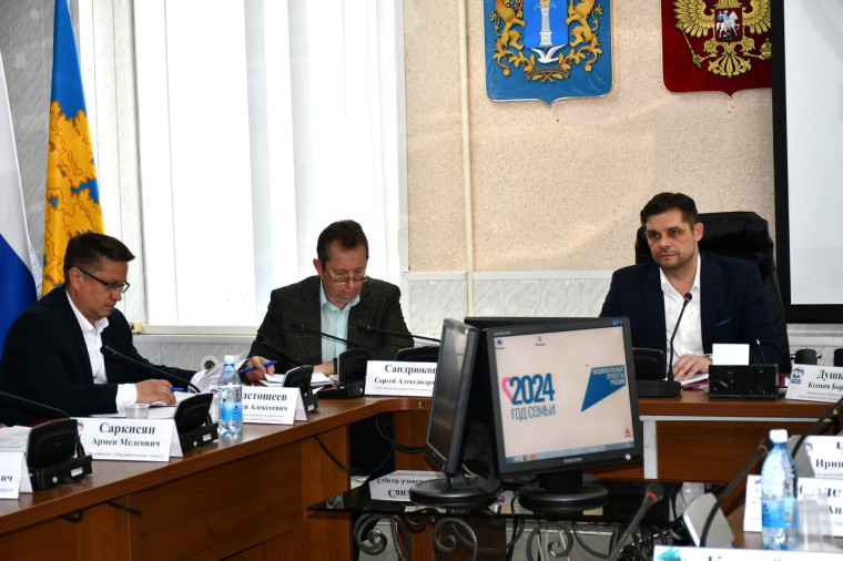 В среду 22 мая прошли заседания двух комитетов Городской Думы: по социальной и финансово-экономической политике.