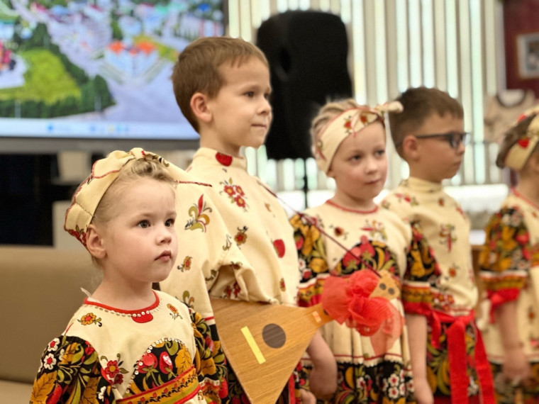 В Димитровградском краеведческом музее открылась новая выставка «Семейные династии Мелекесса - Димитровграда».