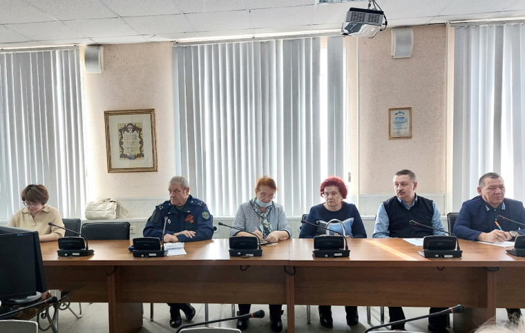 На заседании Совета ветеранов обсудили подготовку ко Дню Победы.