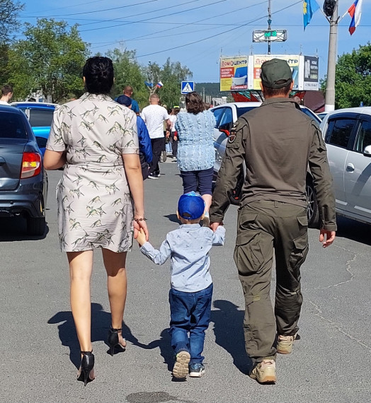 В Димитровграде торжественно проводили ещё одну группу бойцов, которые возвращаются после двухнедельного отпуска в зону СВО.